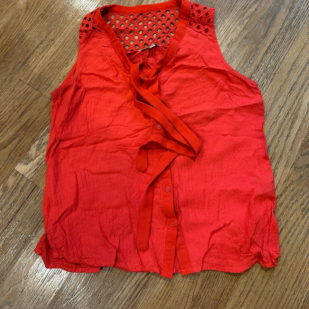 Gently worn tank- amazing details!